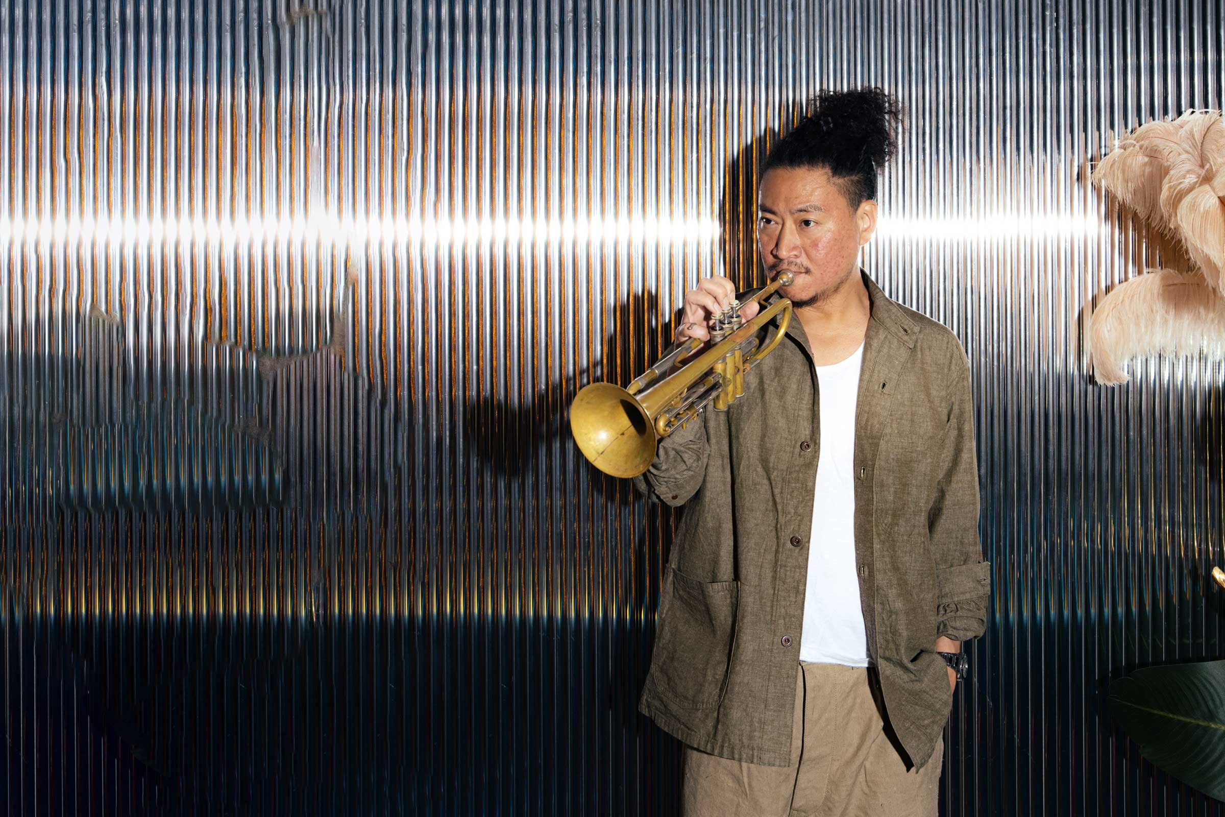 Trumpeter Takuya Kuroda improvises elegantly live in Berlin in